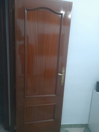 Puerta interior madera maciza