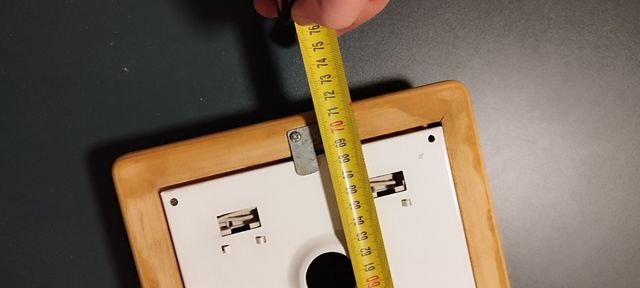 3 Pantallas de madera y metal prácticamente nuevas