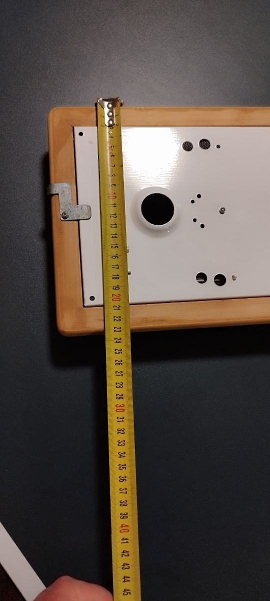 3 Pantallas de madera y metal prácticamente nuevas