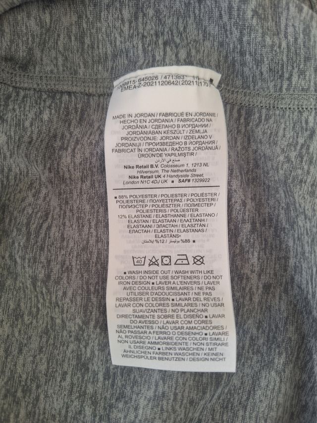 Camiseta Nike Dri-FIT gris talla M