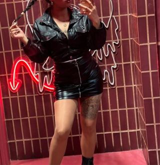 Falda negra cuero - mini