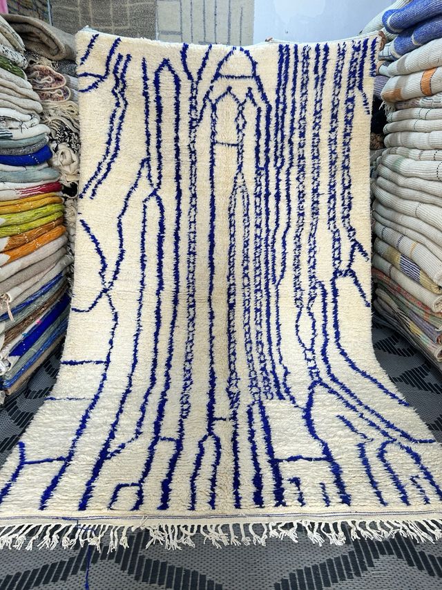 Alfombra Bereber Azilal azul y blanca