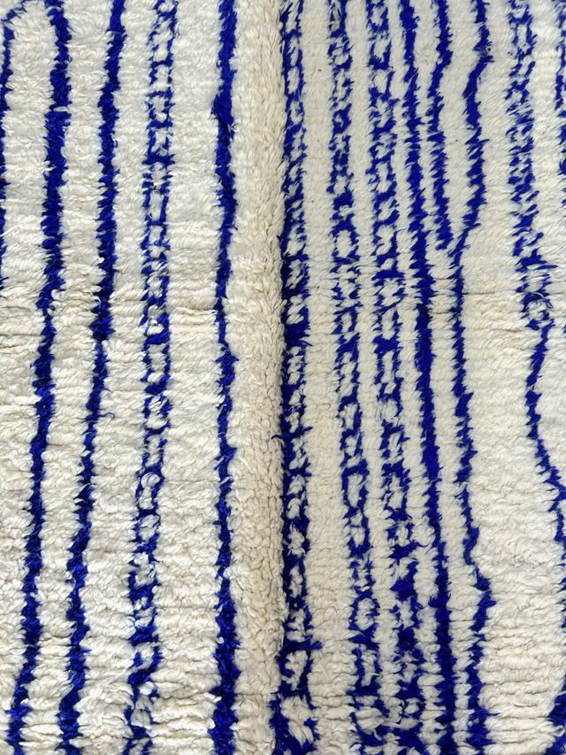 Alfombra Bereber Azilal azul y blanca