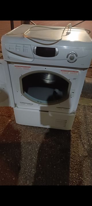 Secadora Ariston 7kg - usada