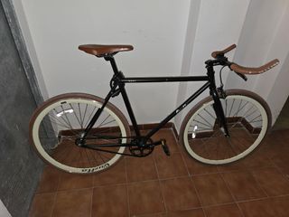 Bicicleta Fixie Quella Nero