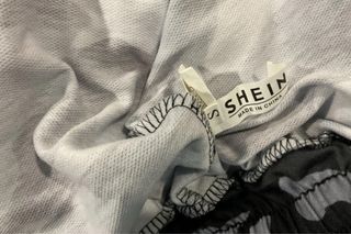 Pantalones chándal camuflaje gris