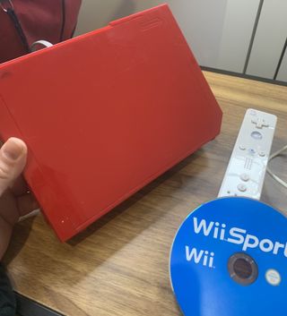 Wii Rossa - Console Nintendo + Wii Sports
