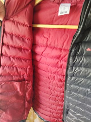 Cazadora Quechua negra y roja XS