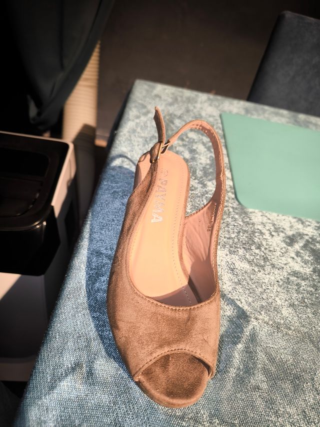 Zapatos marrones de tacón