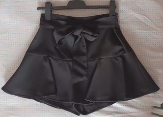 Falda negra Zara - Falda corta
