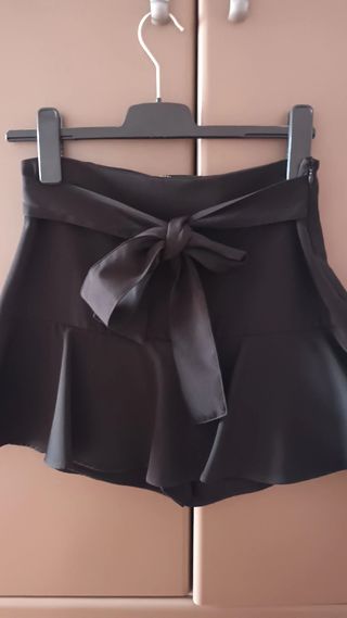 Falda negra Zara - Falda corta