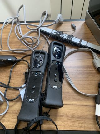 Wii Nera + 2 Telecomandi + Wii Fit