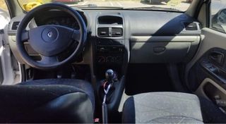 Renault Clio 2003