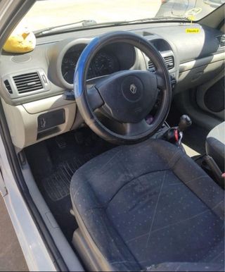 Renault Clio 2003