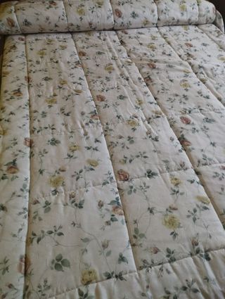 Edredón cama 135cm crudo y estampado floral verde