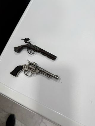 Mini Pistola Coleccionable Metálica
