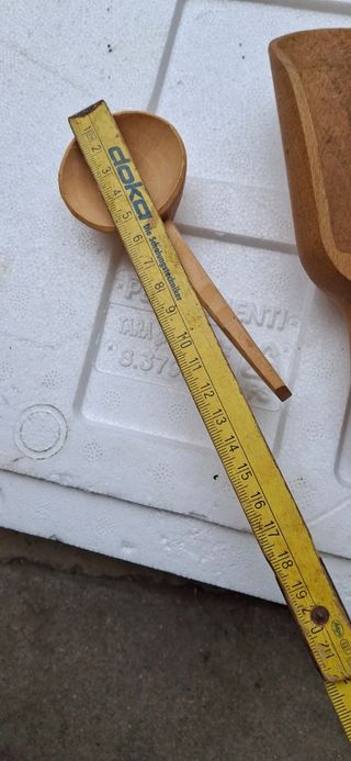 2 cucchiai legno vintage tutti e due 4 euro