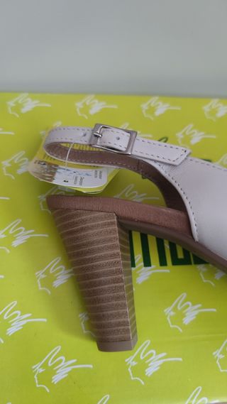 Zapatos piel tacón Pitillos Nuevos Tacón 39