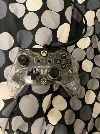 Mando Xbox transparente con cable
