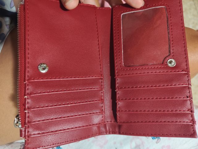 Monedero rojo cuero