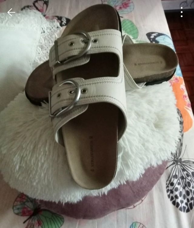 Sandalias Stradivarius beige nuevas