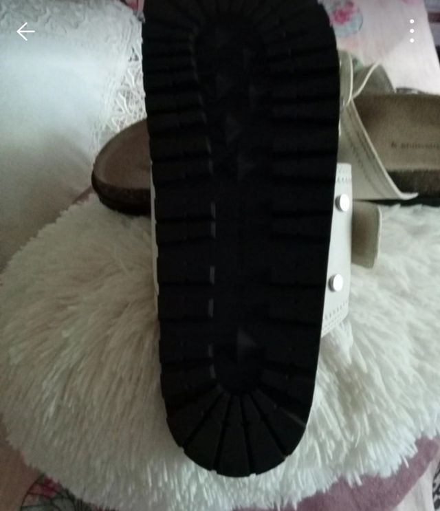 Sandalias Stradivarius beige nuevas