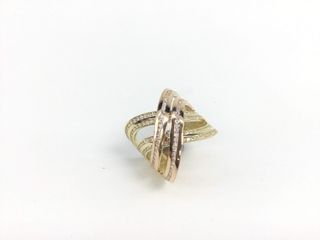 anillo oro 18k con piedra con circonita