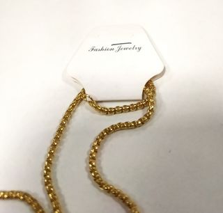 Collana vintage con ciondolo a forma di teschio...