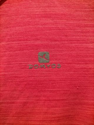 Camiseta Decathlon rosa 