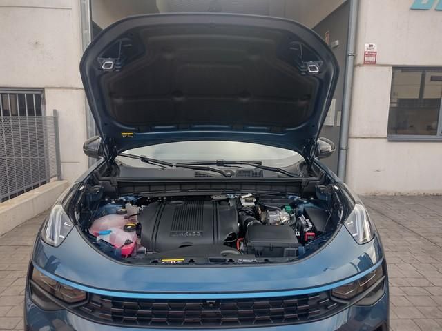 Lynk & Co 01 1.5 PHEV 6.6kW 192 kW (261 CV)