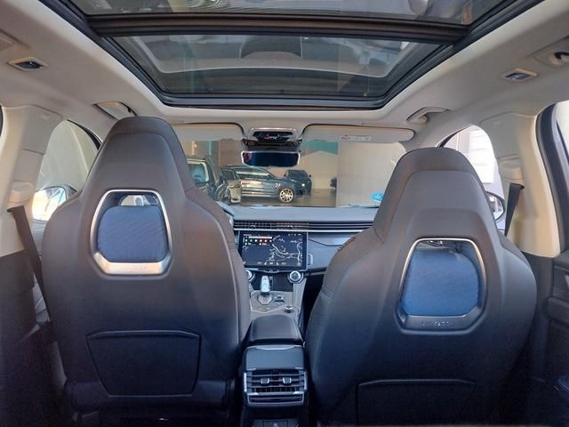 Lynk & Co 01 1.5 PHEV 6.6kW 192 kW (261 CV)