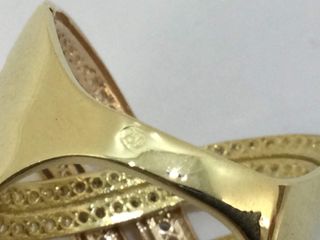 anillo oro 18k con piedra con circonita