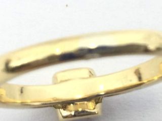 anillo oro 18k con piedra con diamante