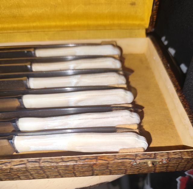 Cuchillos E. Legrand - Marfil - 8uds