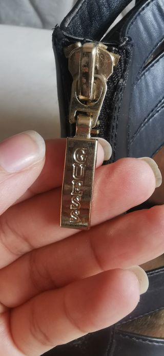 Cuñas Guess negras - Talla 35