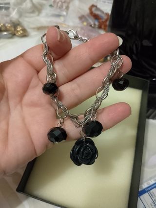 Bracciale vintage nero e argento