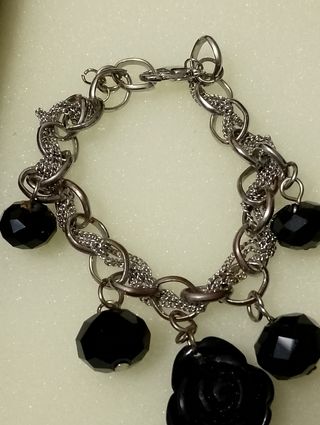 Bracciale vintage nero e argento