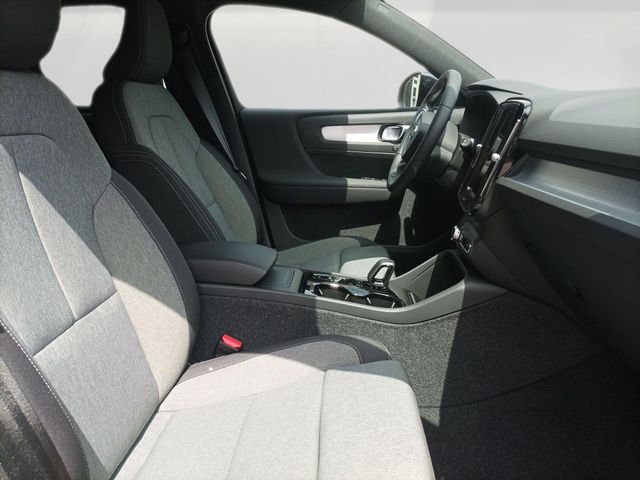 VOLVO XC40 2.0 B4 PLUS DARK AUTO 197 5P