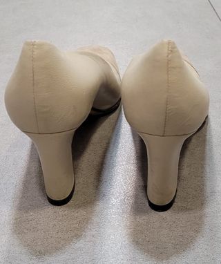 Zapatos de tacón de piel italianos Talla 38,5 beig