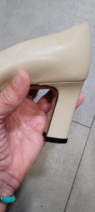 Zapatos de tacón de piel italianos Talla 38,5 beig