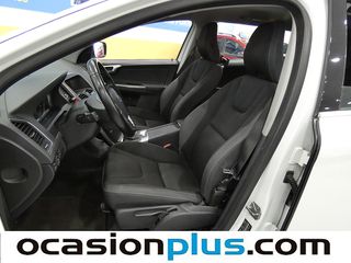Volvo XC60 D3 Momentum Auto 100 kW (136 CV)