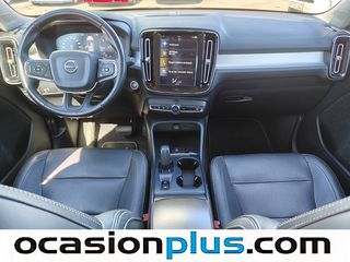Volvo XC40 D4 Momentum AWD Auto 140 kW (190 CV)