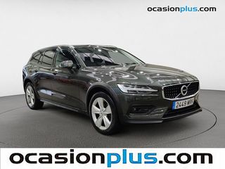 Volvo V60 Cross Country B4 D Cross Country Pro AWD Auto 145 kW (197 CV)
