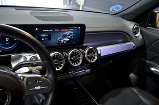Mercedes EQB MERCEDES-BENZ   300 4MATIC 