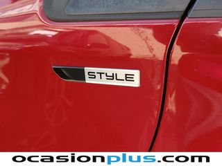 Peugeot 208 PureTech 82 Style 60 kW (82 CV)