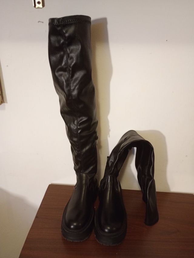 Stivali alti neri ecopelle