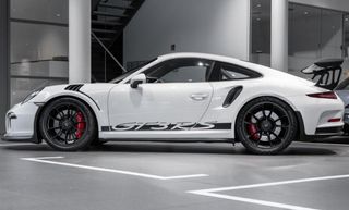 PORSCHE 911 GT3 RS