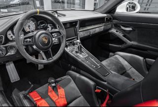 PORSCHE 911 GT3 RS