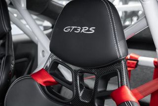 PORSCHE 911 GT3 RS