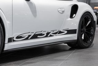 PORSCHE 911 GT3 RS